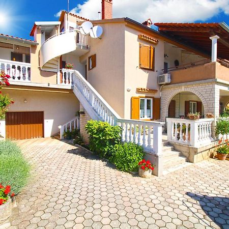 Apartments Munida 734 Медулин Екстер'єр фото