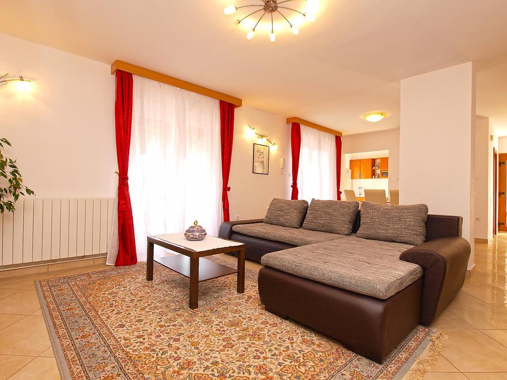 Apartments Munida 734 Медулин Екстер'єр фото